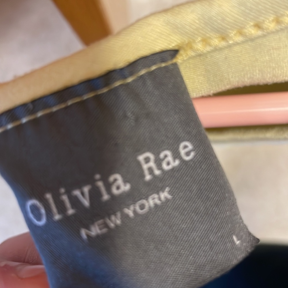Olivia Rae Crop - Picture 3 of 3